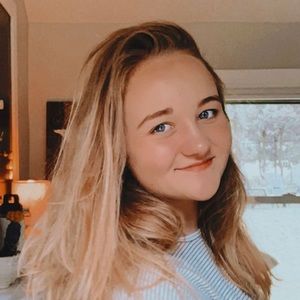 Meet your Posher, Ava